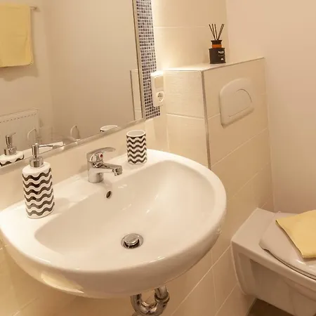 Reitanlage Bei Altefaehr * Rambin