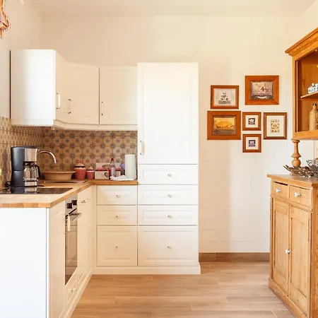 Reitanlage Bei Altefaehr * Rambin